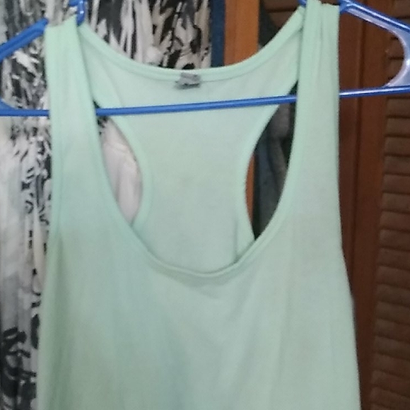 Tank top - Picture 2 of 3